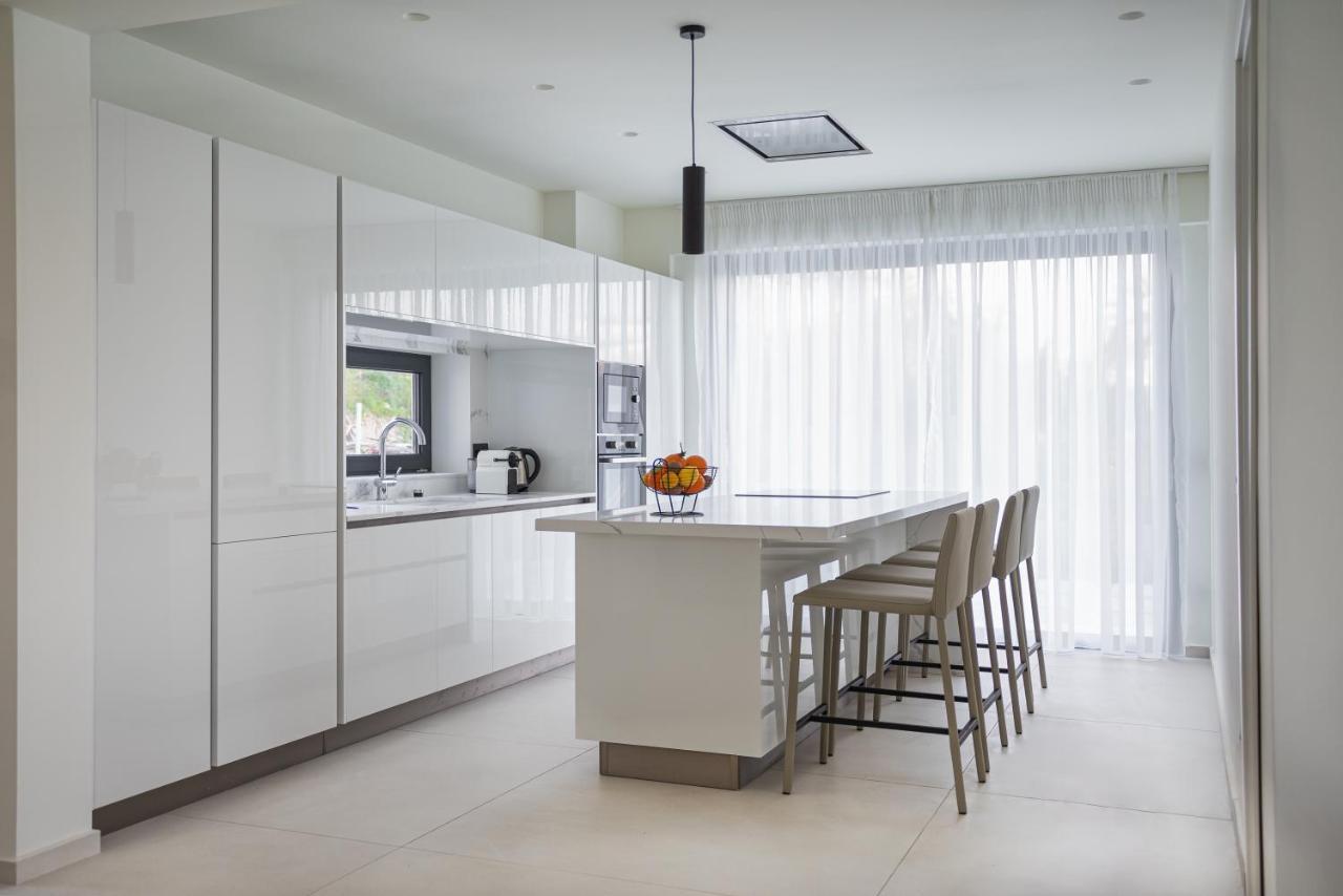Gatsby Rhodes-brand New Seaview Asgourou